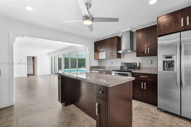 Building Photo - 7700 SW 139th Ter
