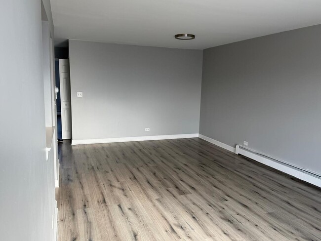 Building Photo - 157 S Gregory St