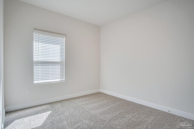 Building Photo - 8422 Riverstone Dr