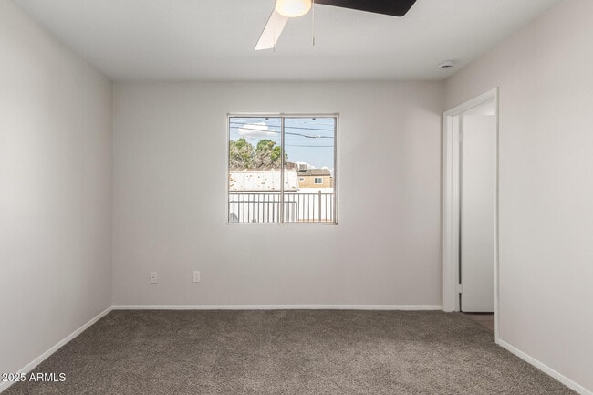 Building Photo - 9033 N 15th Dr