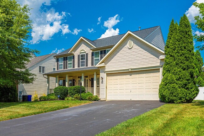 Building Photo - LEASE PENDING! Beautiful 4-Bedroom Colonial in Walkersville