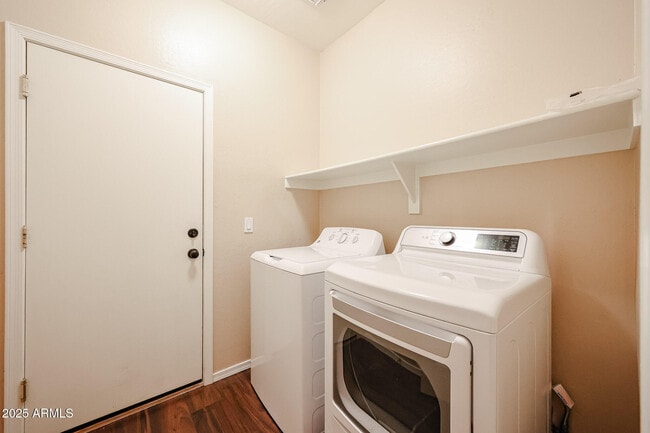 Building Photo - 7335 W Desert Mirage Dr