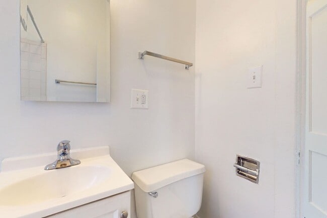 Floorplan - 918 E. Hyde Park Boulevard