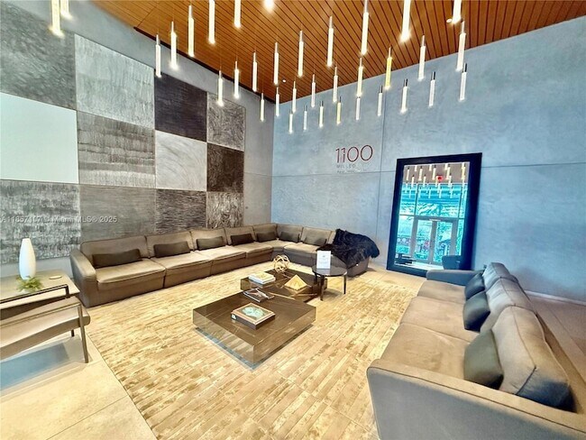 Building Photo - 1100 S Miami Ave