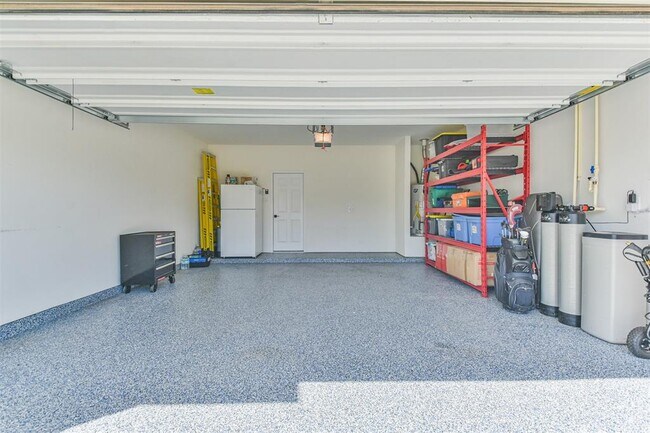 Building Photo - 8741 Lookout Peak Ln