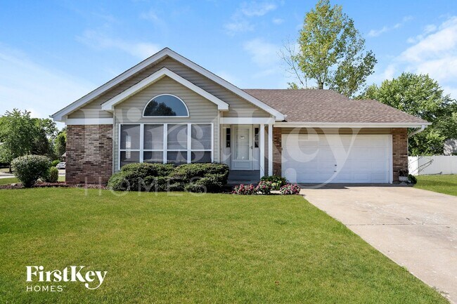Building Photo - 1121 Running Waters Dr