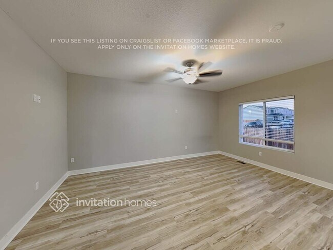 Building Photo - 583 Solano Dr