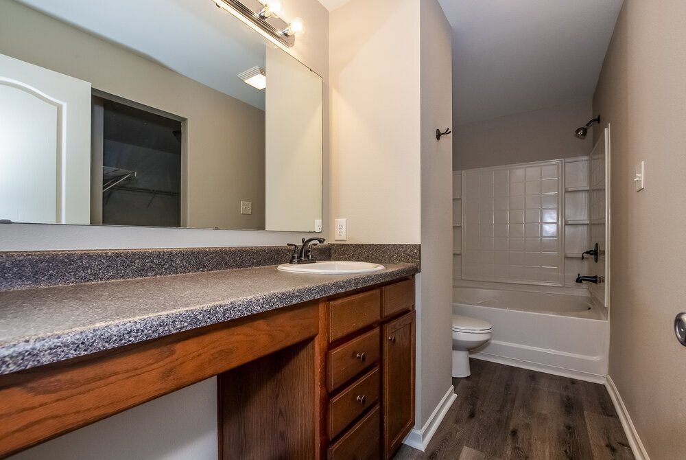 Building Photo - 1316 Waterlily Lane