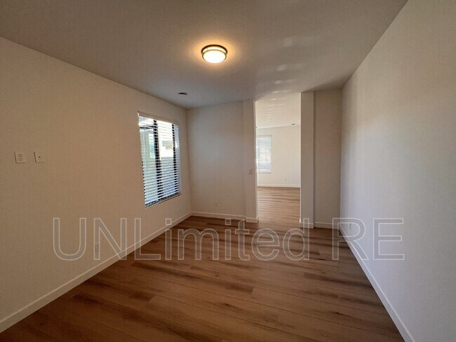 Building Photo - 5705 E Cannon Pl