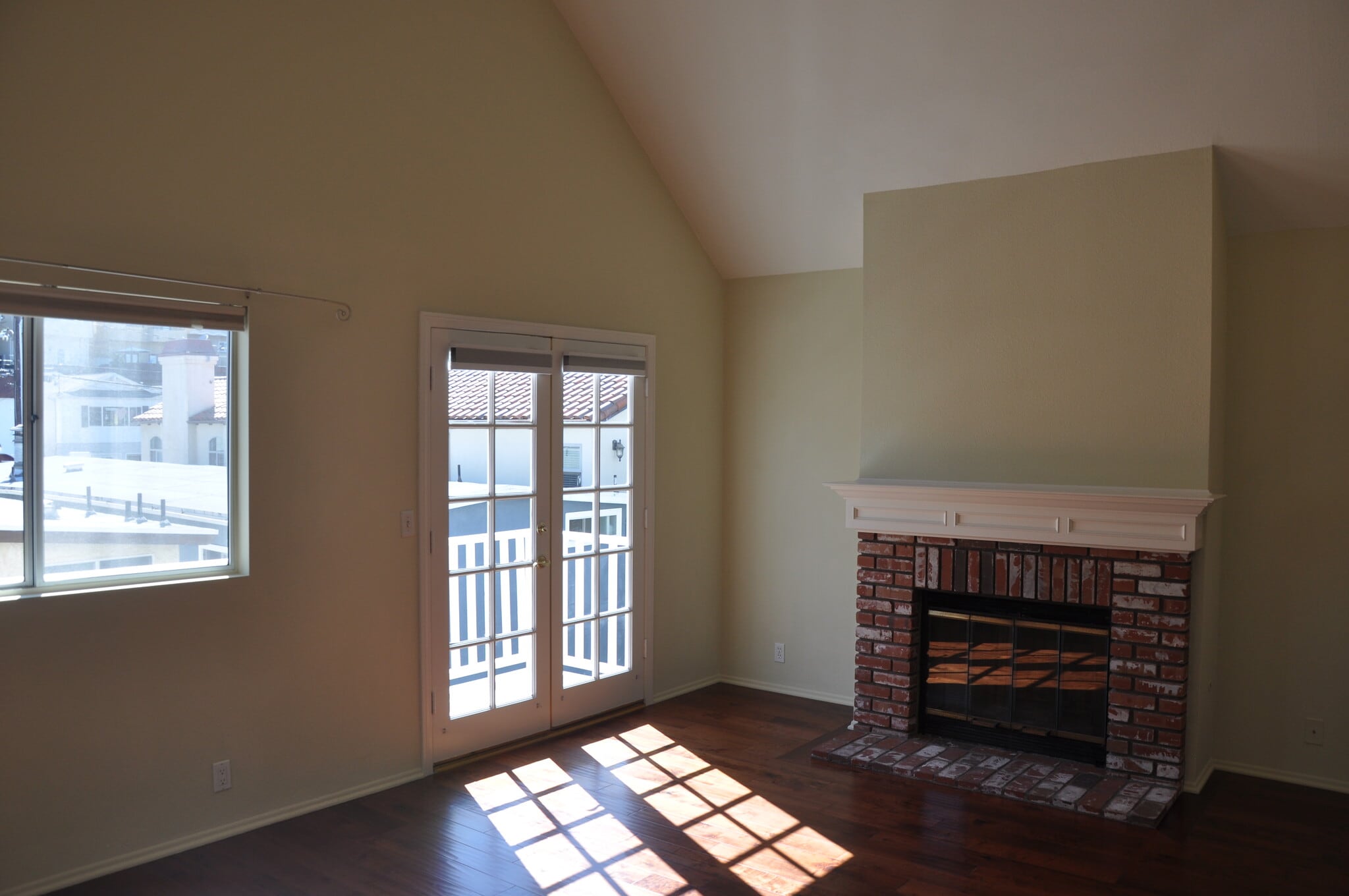 Primary bedroom with balcony off back - 1713 Goodman Ave