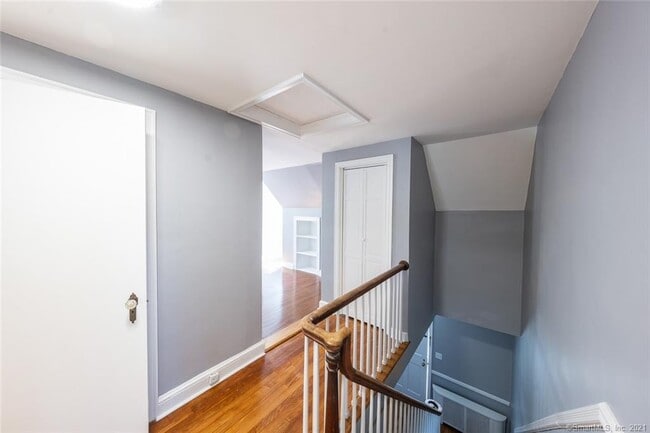 Building Photo - 126 Park Ave