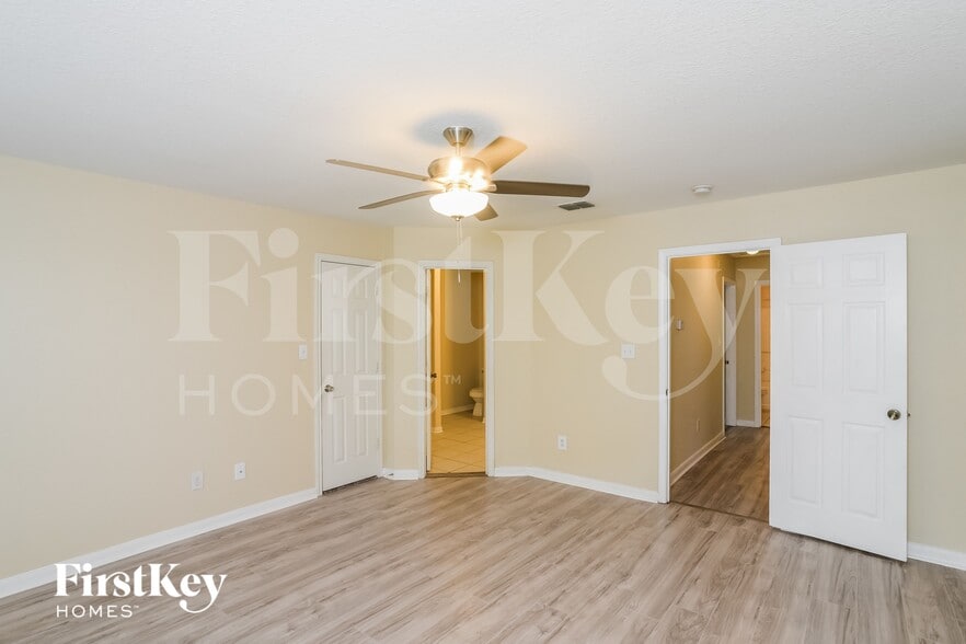 Building Photo - 5707 Fossil Canyon