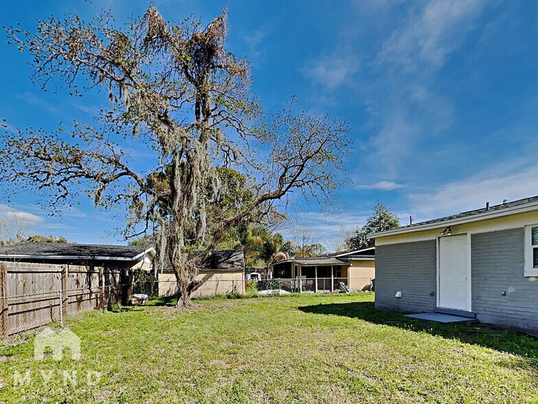 Building Photo - 7559 Canaveral Rd