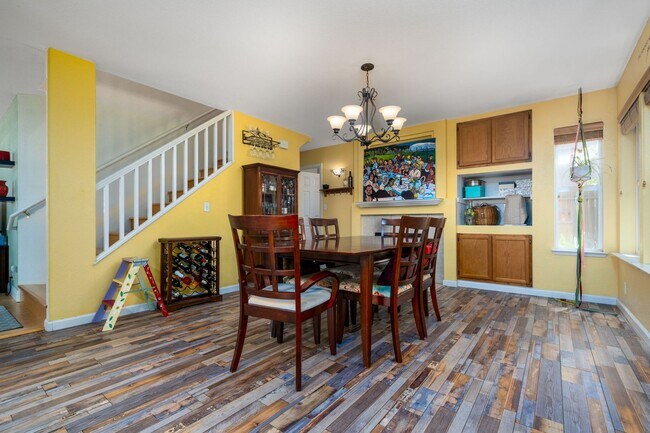 Building Photo - SOUTH DAVIS GEM