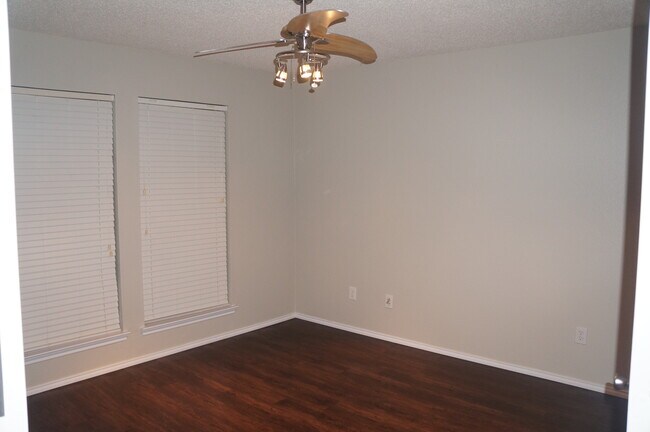 Building Photo - 3524 Bandera Ranch Rd