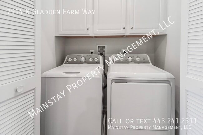 Building Photo - 7914 N Gladden Farm Way
