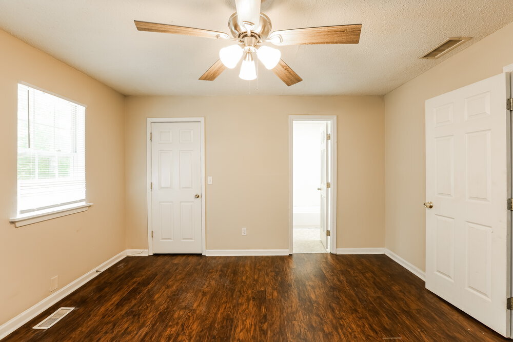 Building Photo - 3504 S Hopkins Ct