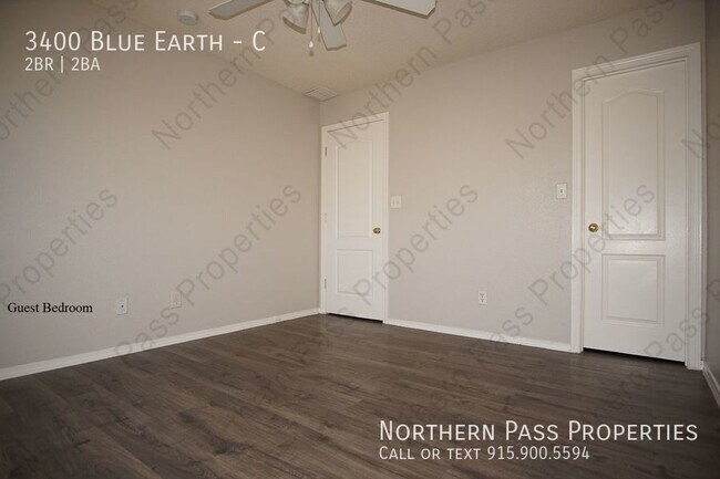 Building Photo - 2 BDR Eastside Apt- Laundry Hookups!