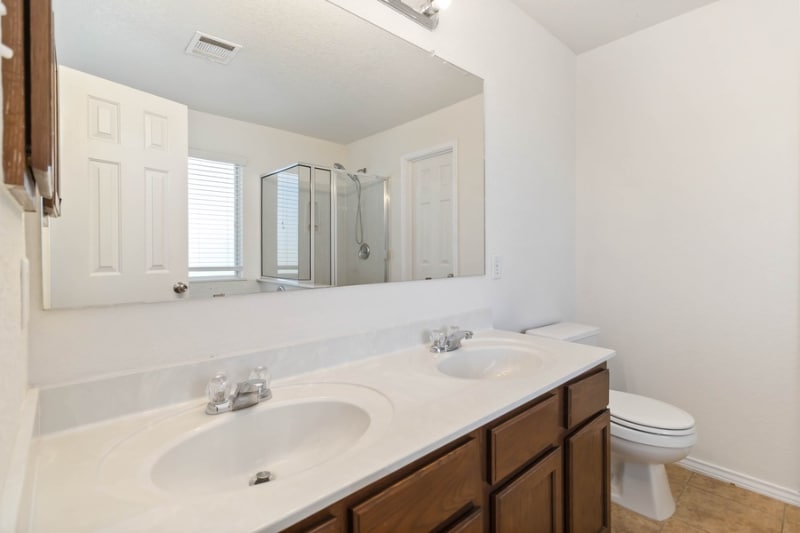 Building Photo - 8647 Silver Willow