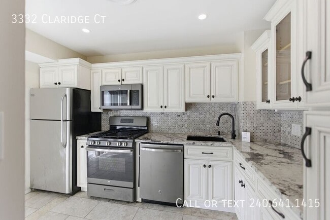 Building Photo - 3332 Claridge Ct