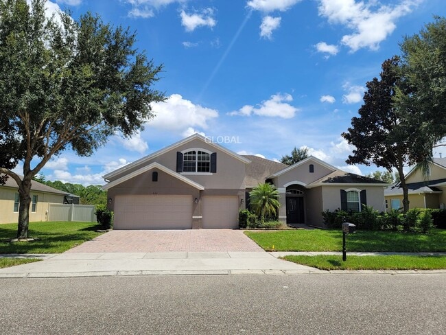 Building Photo - 5-Bedroom Pool Home within Chapman Cove in...