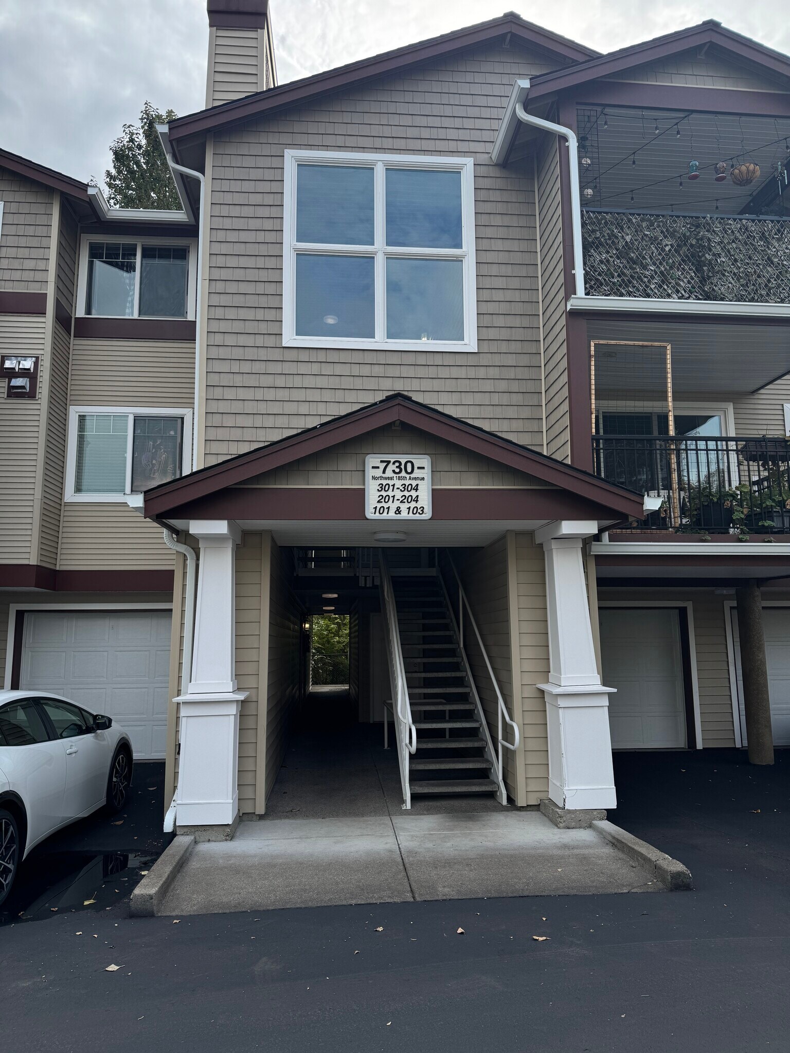 Entrance to building - 730 NW 185th Ave