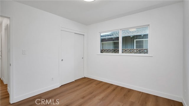 Building Photo - 1152 W Wakefield Ave