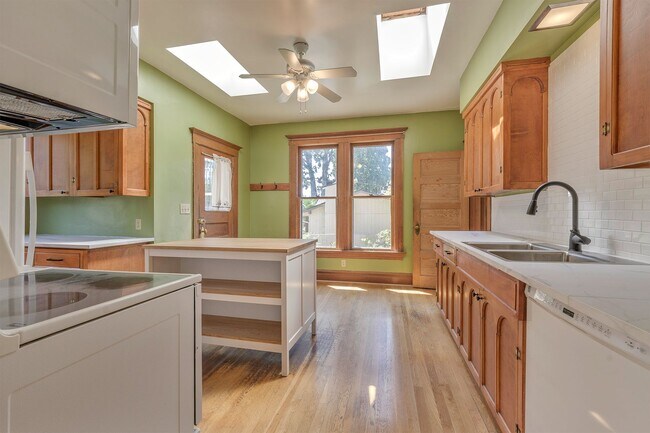 Building Photo - Historic Elegance Meets Modern Comfort – Beautifully Restored 1904 Victorian in the Heart of Fore...