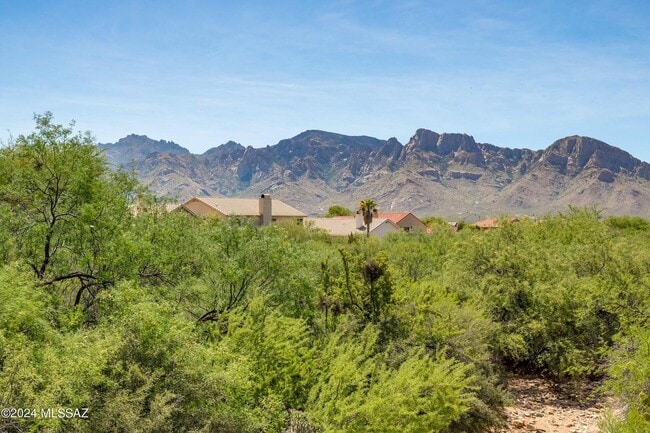 Building Photo - 12768 N Lantern Way