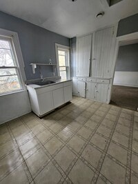 Building Photo - 1619 Chestnut St