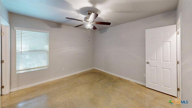 Building Photo - 1608 Tejas Trail