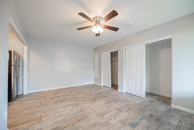 Building Photo - 1505 E Harvard St