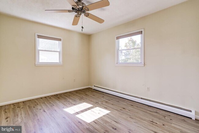 Building Photo - 13714 Gran Deur Dr