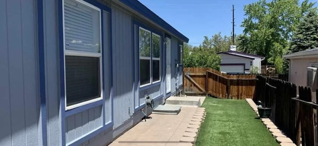 Building Photo - 2166 Camellia Dr