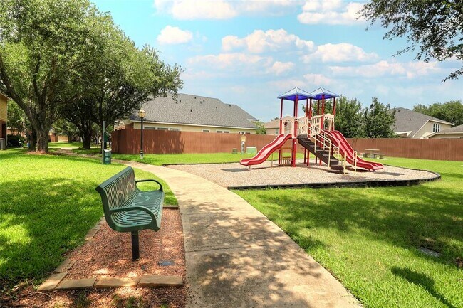 Building Photo - 5339 Canyon Hollow Dr
