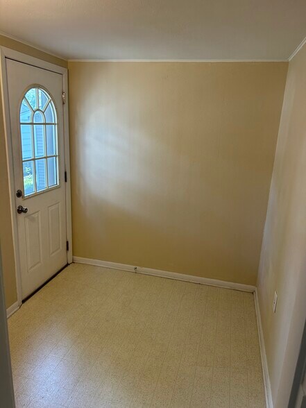Building Photo - 540 3rd St