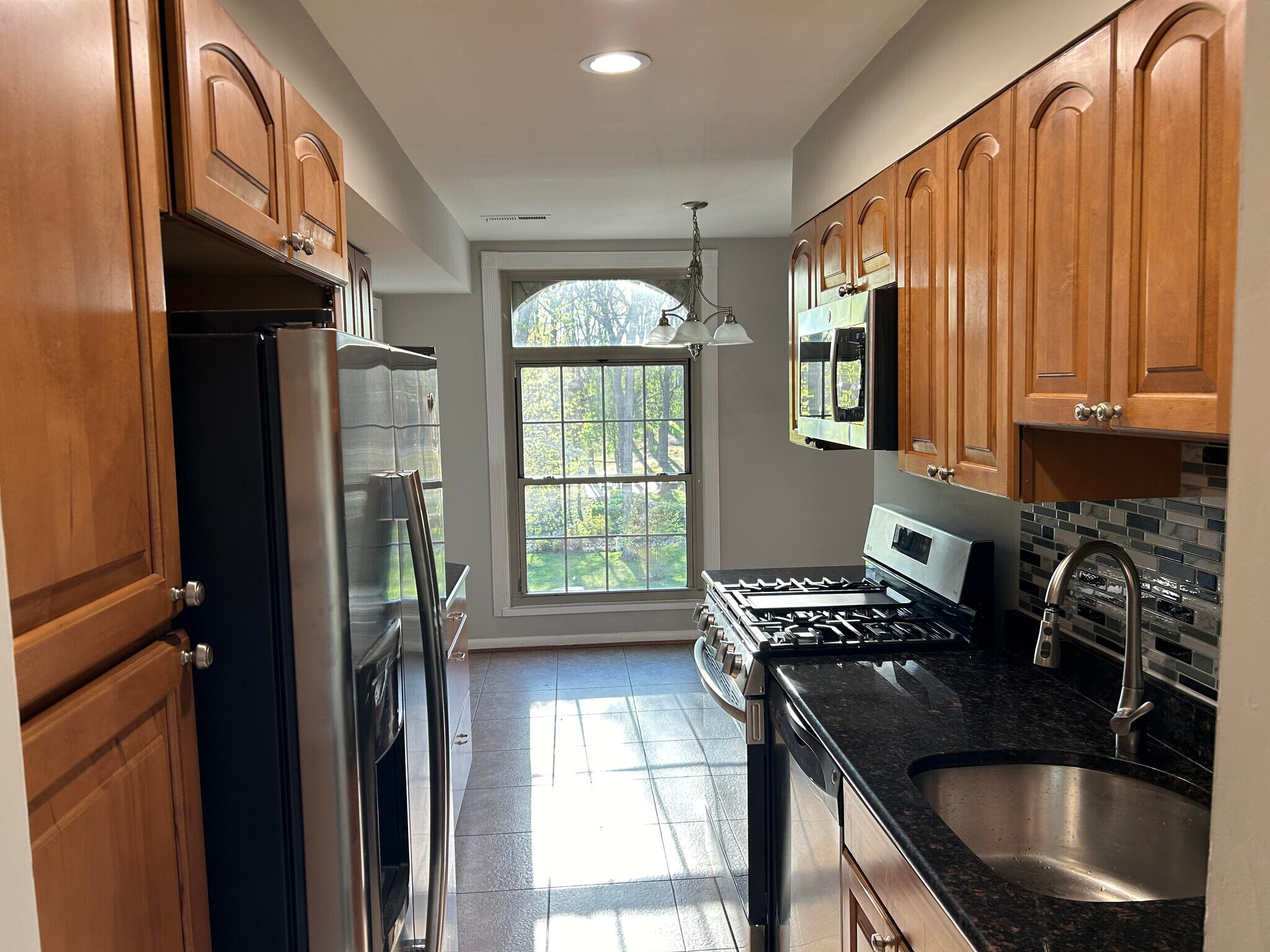 Building Photo - 3304 Woodburn Village Dr