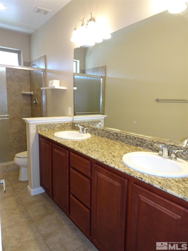 Building Photo - 494 Merganser Ln