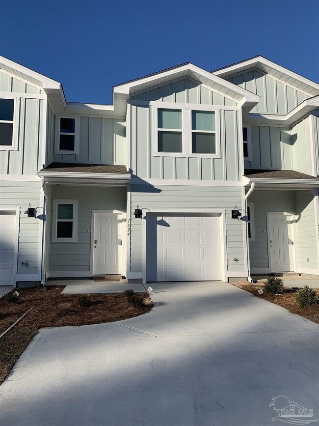 Primary Photo - 1524 Farragut Way