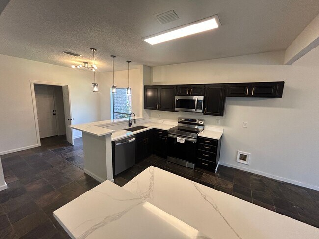 Building Photo - 713 Buttercup Trail