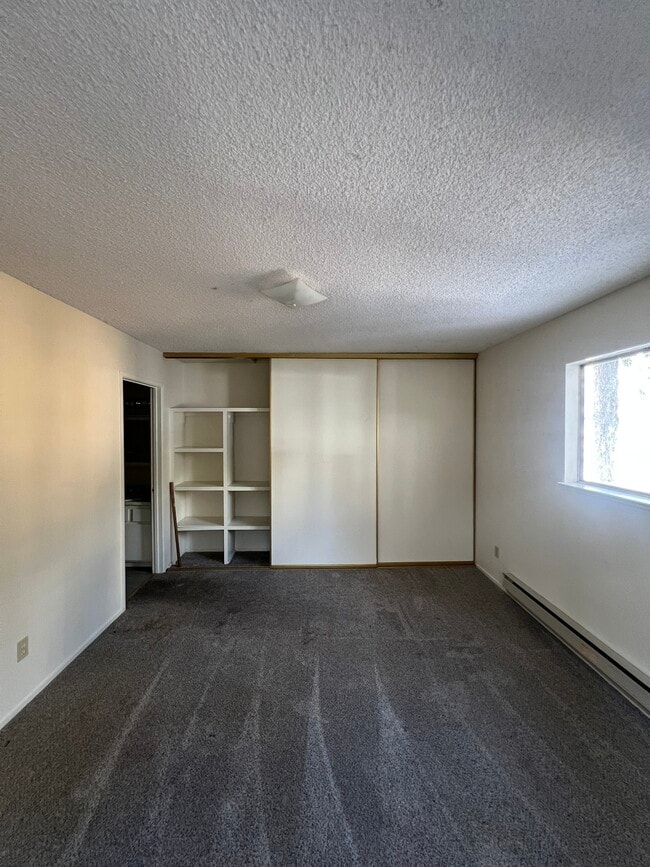 Building Photo - 1109 Sierra Blvd