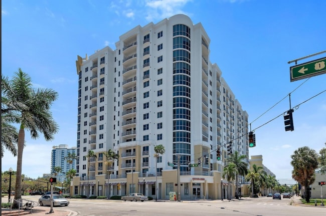 Building Photo - 1830 Radius Dr