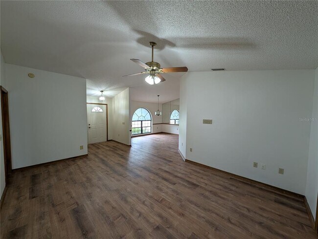 Building Photo - 3930 N Forbes Rd