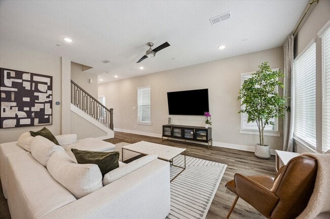 Building Photo - 1415 Biondo Way