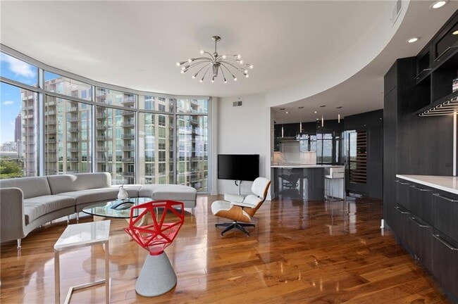 Building Photo - 222 12th St NE