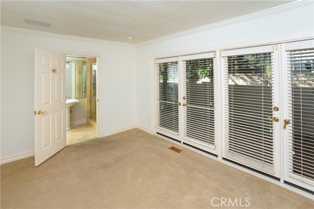 Building Photo - 984 La Cresta Pl