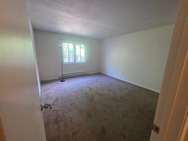 Building Photo - 120 Fisherville Rd