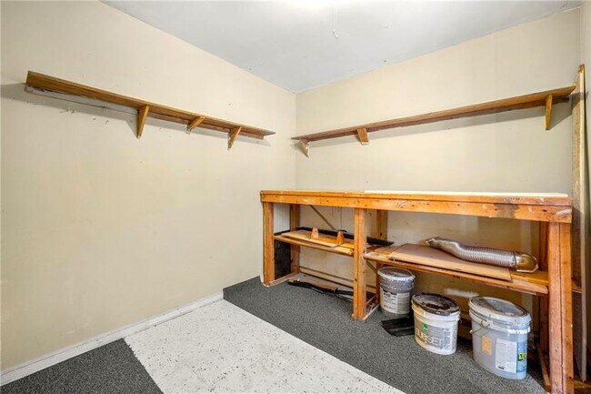 Building Photo - 5100 Mt Vernon Way