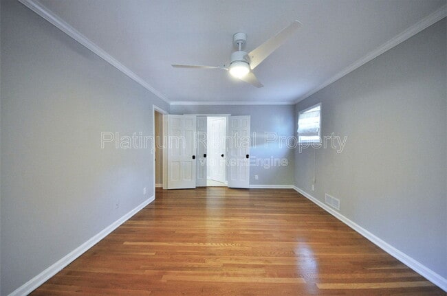 Building Photo - 5614 Chamblee Dunwoody Rd