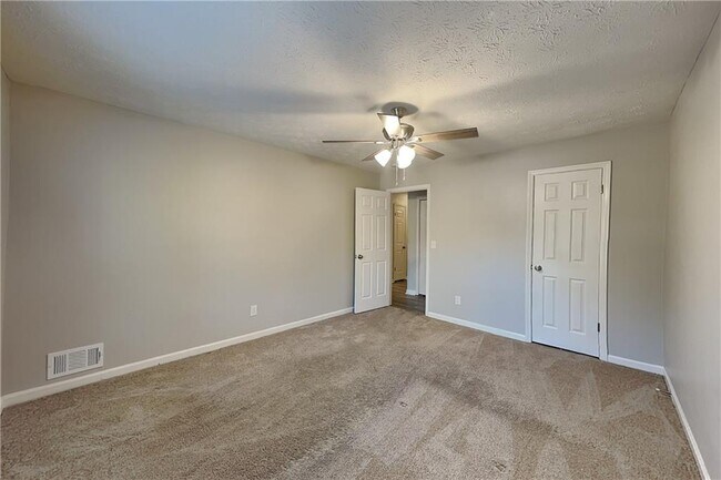 Building Photo - 4330 Treeline Way